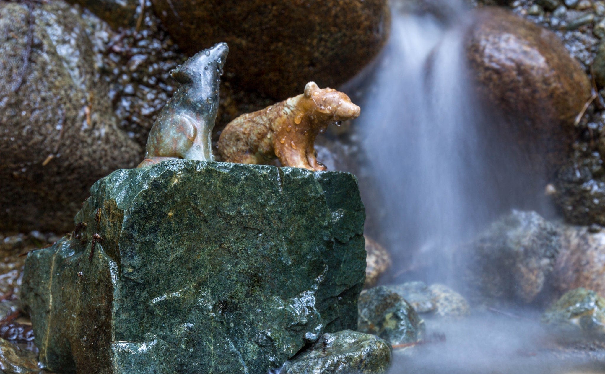 Soapstone Carving Kit Bear and Wolf Biddle and Bop